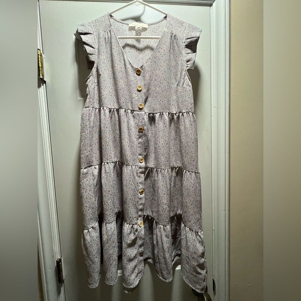 Monteau Los Angeles Floral Button-Down Tiered Dress. Women’s Size XS
